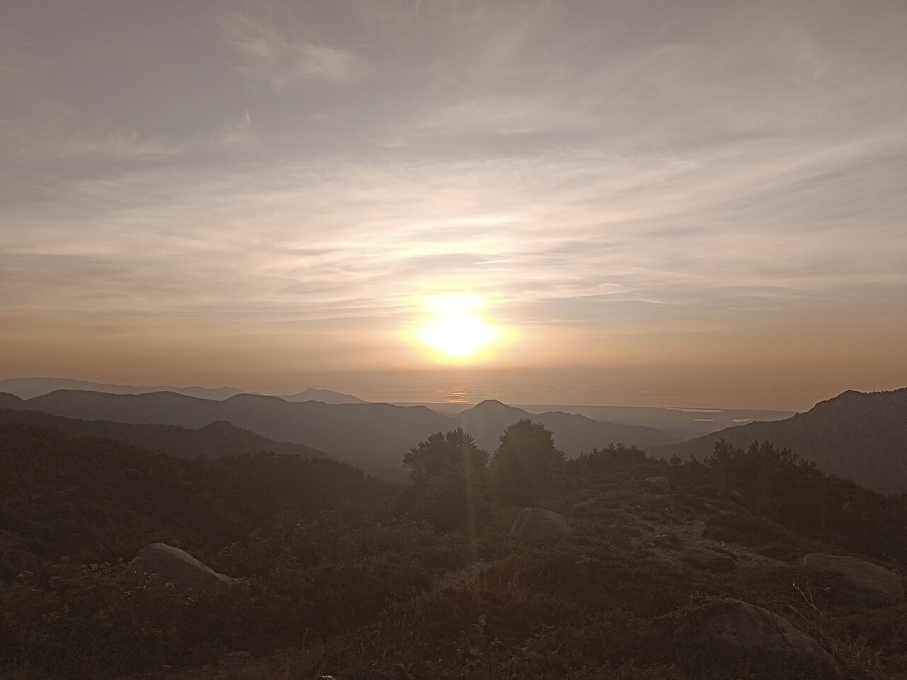 Lever de soleil sur Capannelle, GR20 étape 12