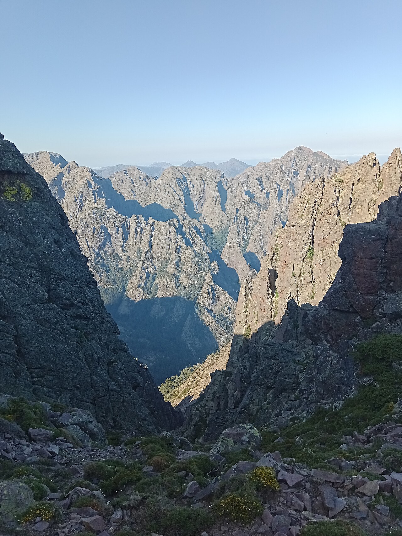 Crêtes et aiguilles du cirque de Bonifatu